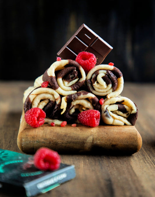 Marbled Vegan Pancakes with Maca and Spirulina Dark Chocolate